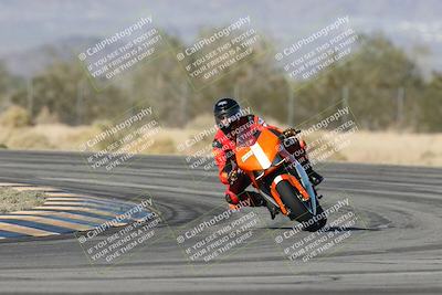 media/Dec-04-2025-Racers Edge (Thu) [[5ebc9f124d]]/3-B Group/1-Session 1 (Turn 7)/